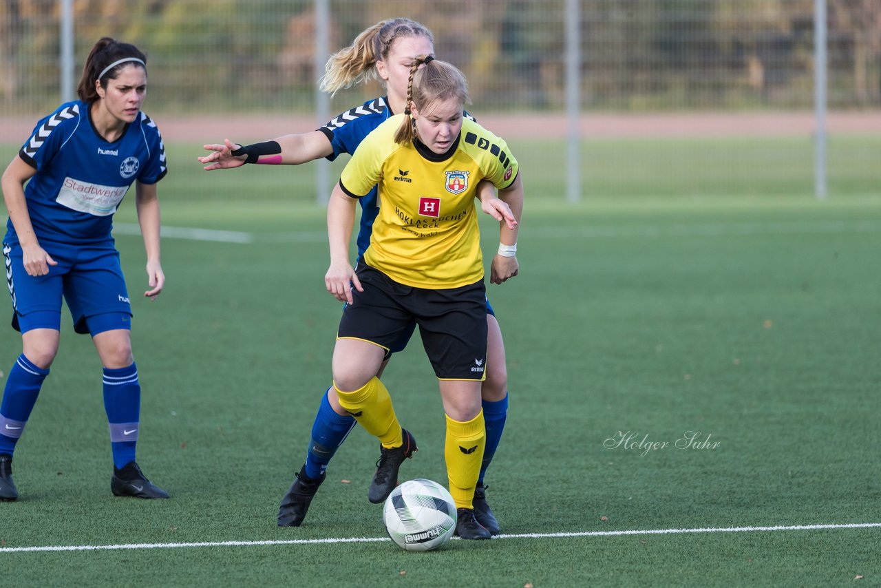 Bild 55 - F SSC Hagen Ahrensburg - SV Frisia 03 Risum-Lindholm : Ergebnis: 2:0